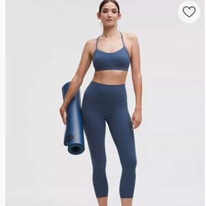 Lululemon Align 23” crop 6 blue twill Perfect!